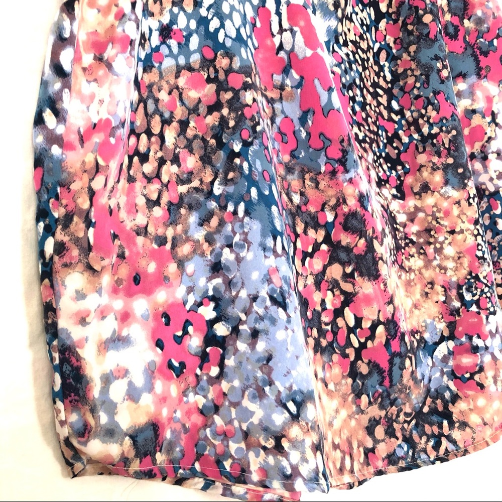 OLIVE & OAK Floral Silky Tank Top- L - Picture 4 of 6